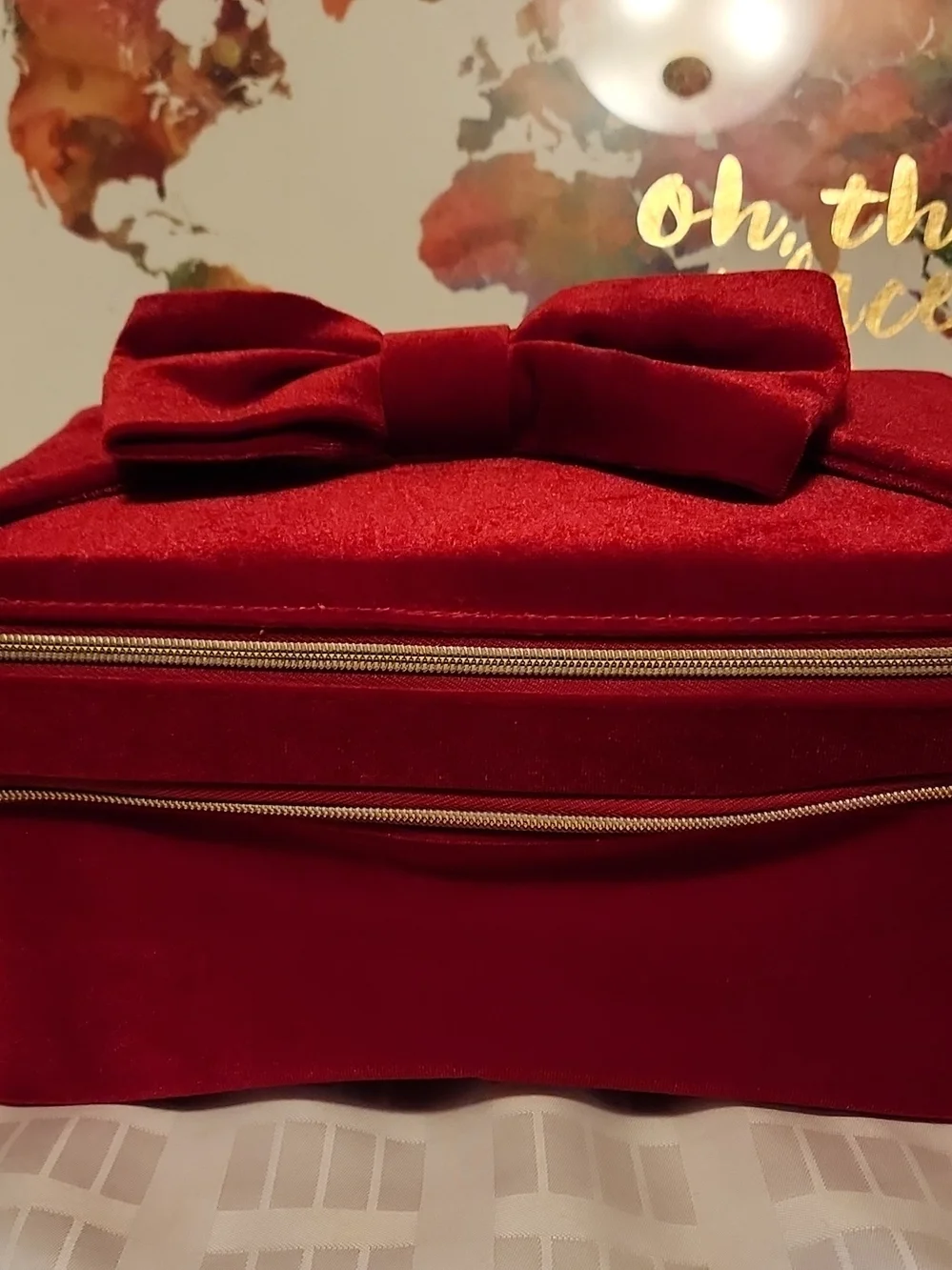 Estee Lauder Red Velvet Bow Cosmetic Case with Gold Hardware